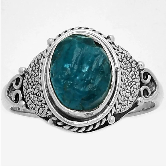 Neon blue apatite ring sizes 7 - 8.5 - Picture 2 of 8